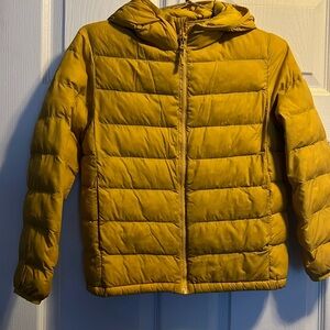 Uniqlo. Size 10 girls. Light puffer jacket.